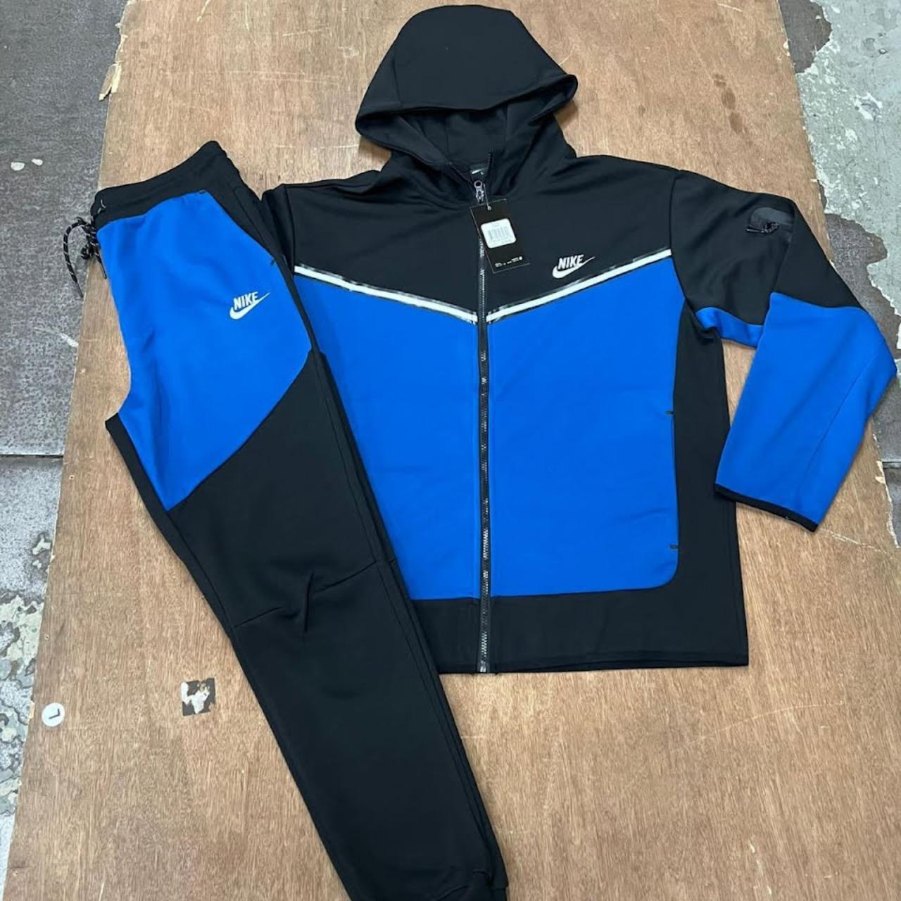 Black and blue nike sweatsuit on sale