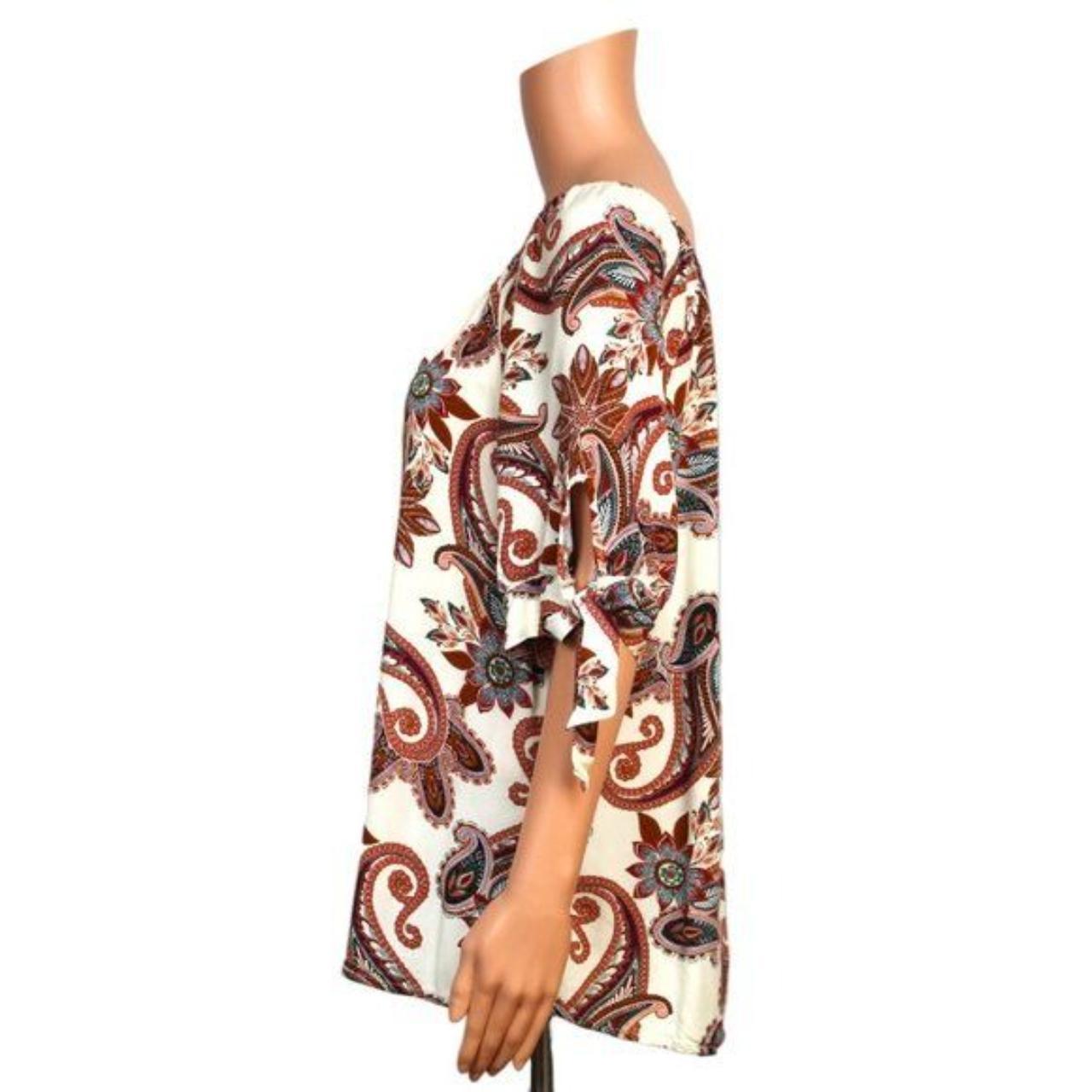 Size Womens 14W Measurements Chest 44 in Length... Depop