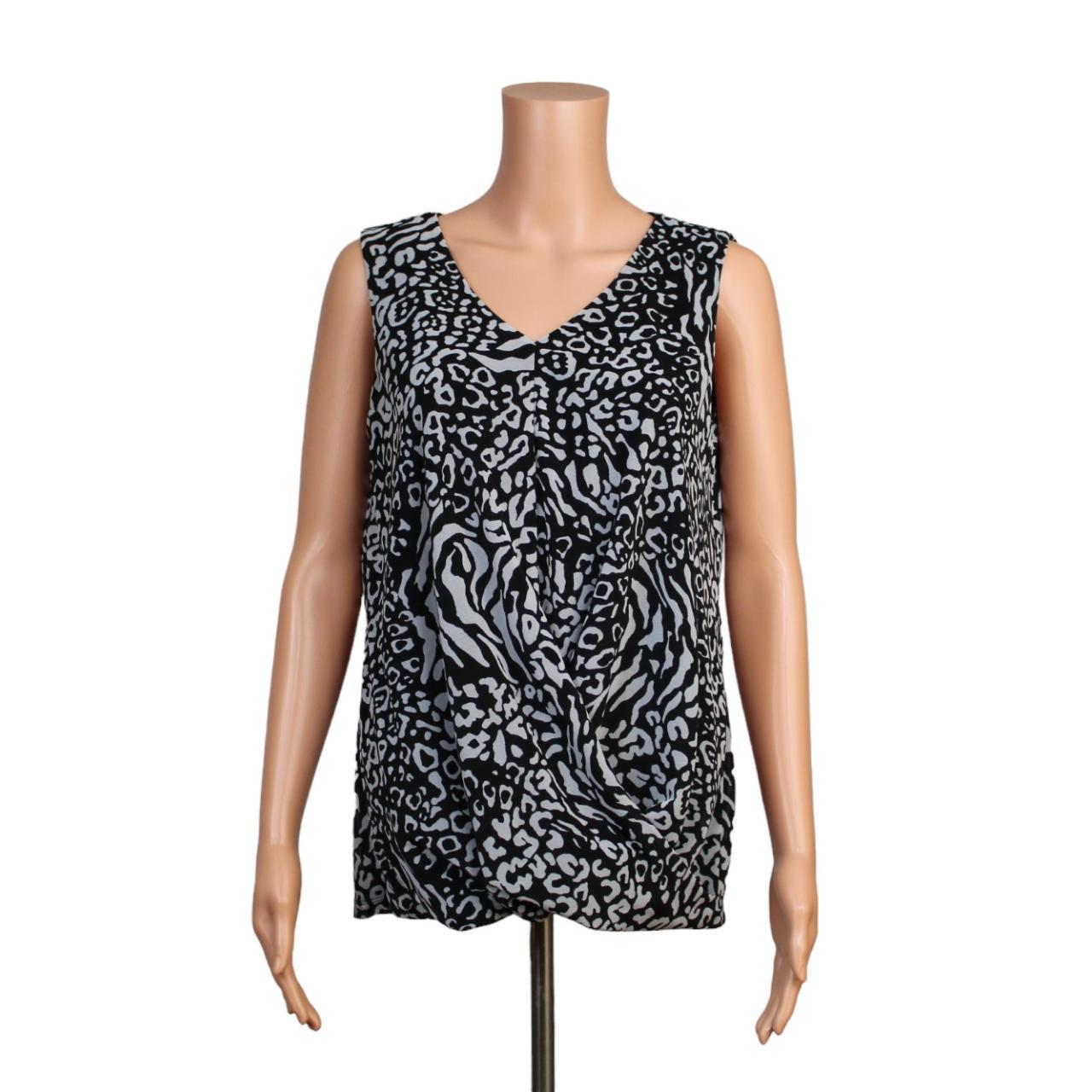 Dana Buchman Sleeveless Top Womens Size Depop 5199