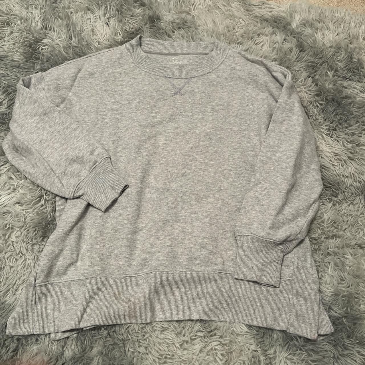 Oversized Arie Sweatshirt very comfy - Depop