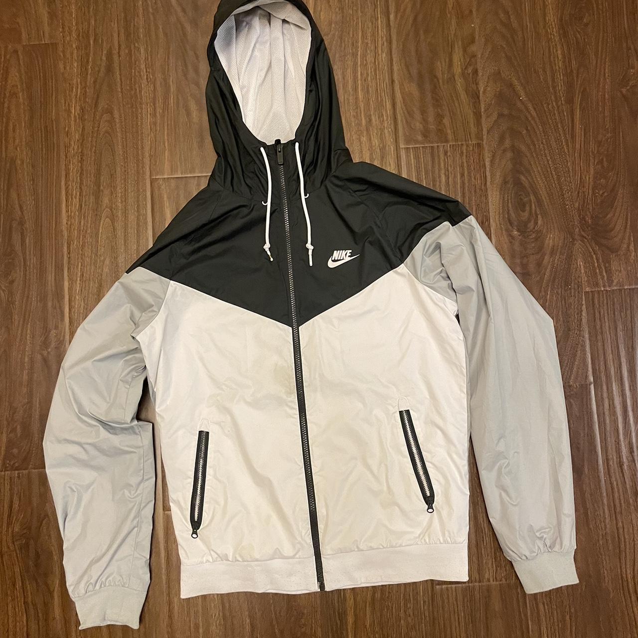 zip up windbreaker nike