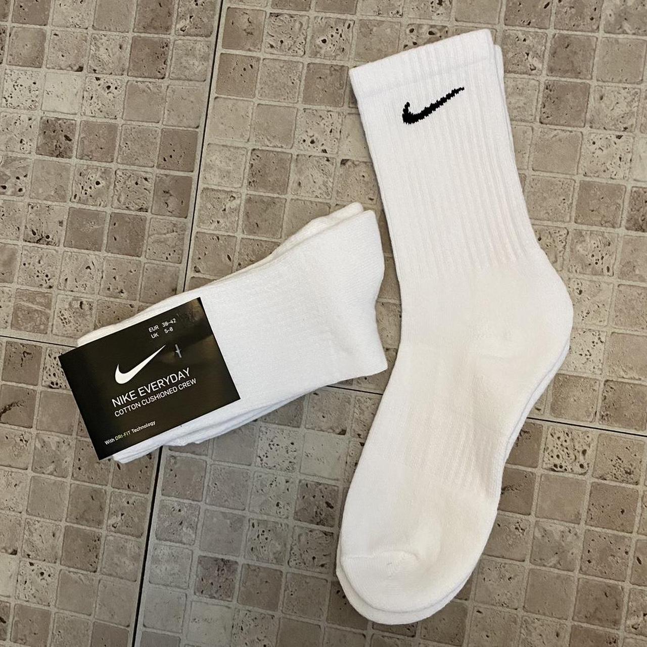 Nike everyday crew cushioned thick cotton white... - Depop