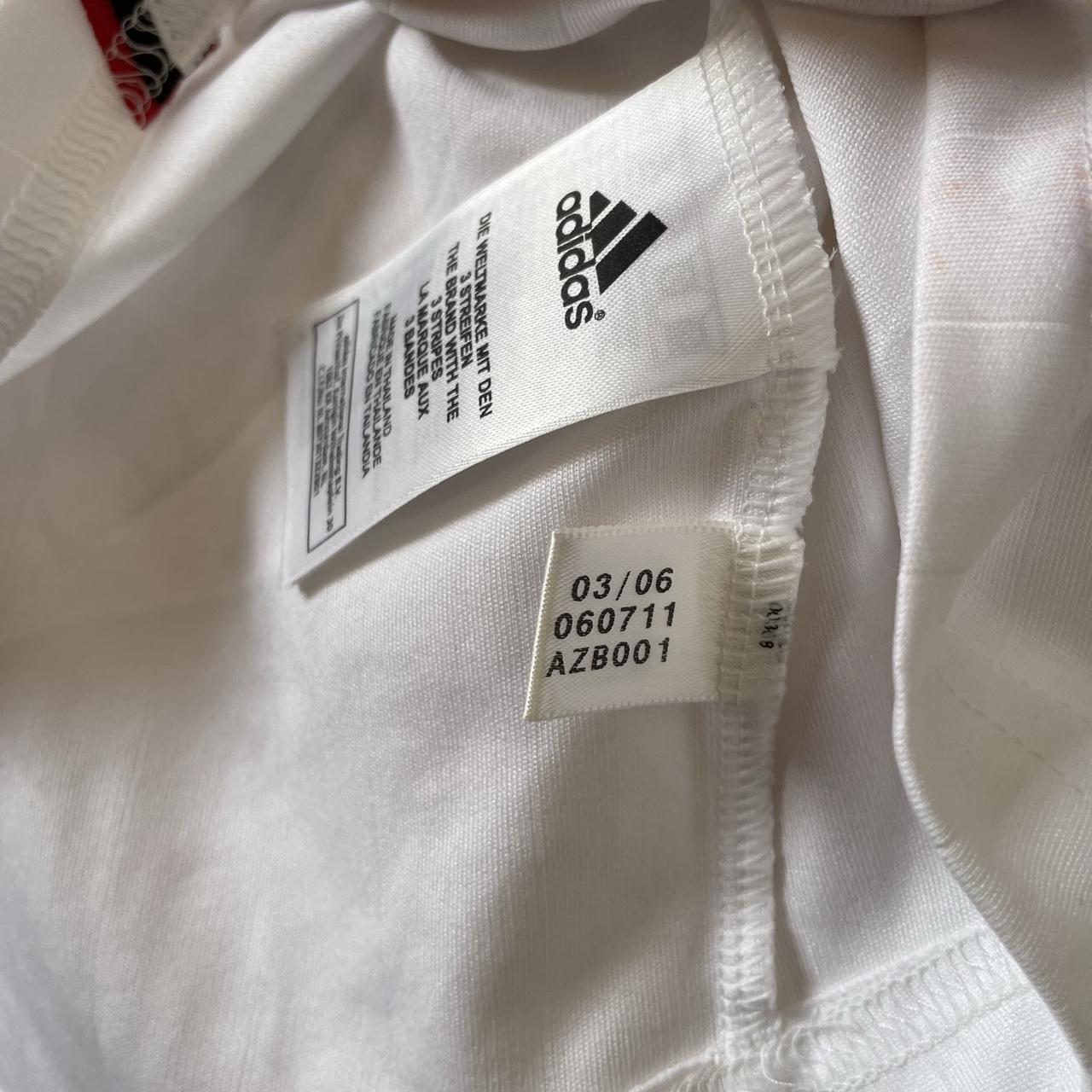 Etiquette adidas shop