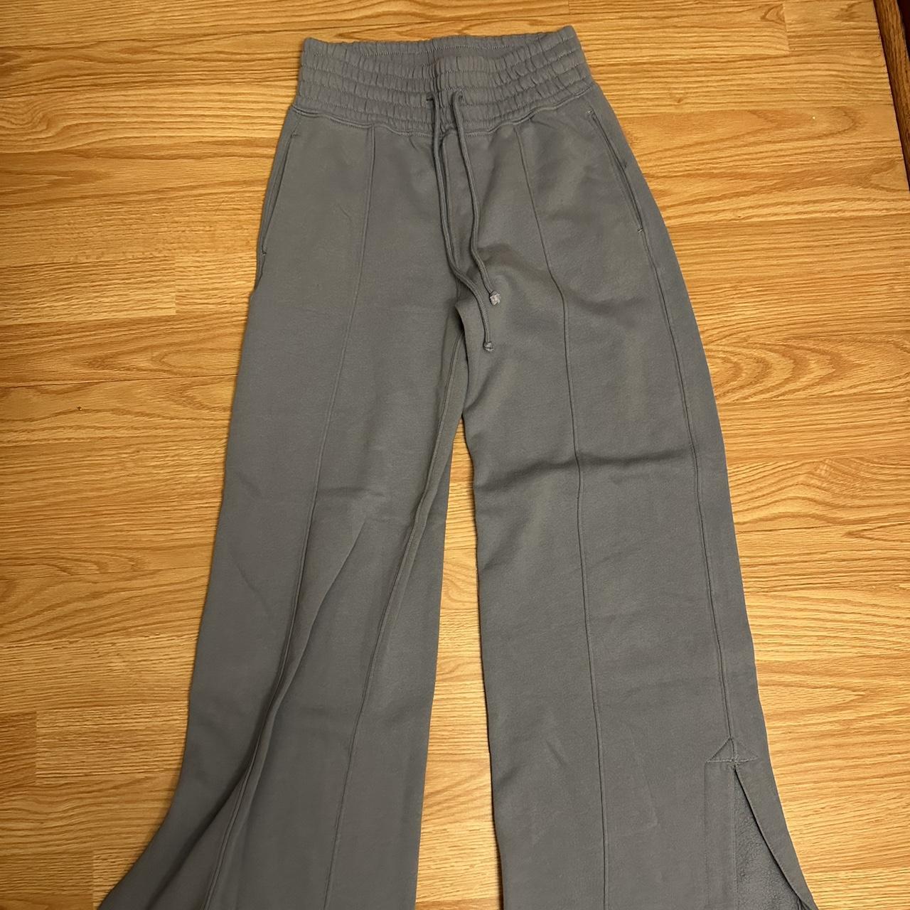 Abercrombie & fitch pants - Depop