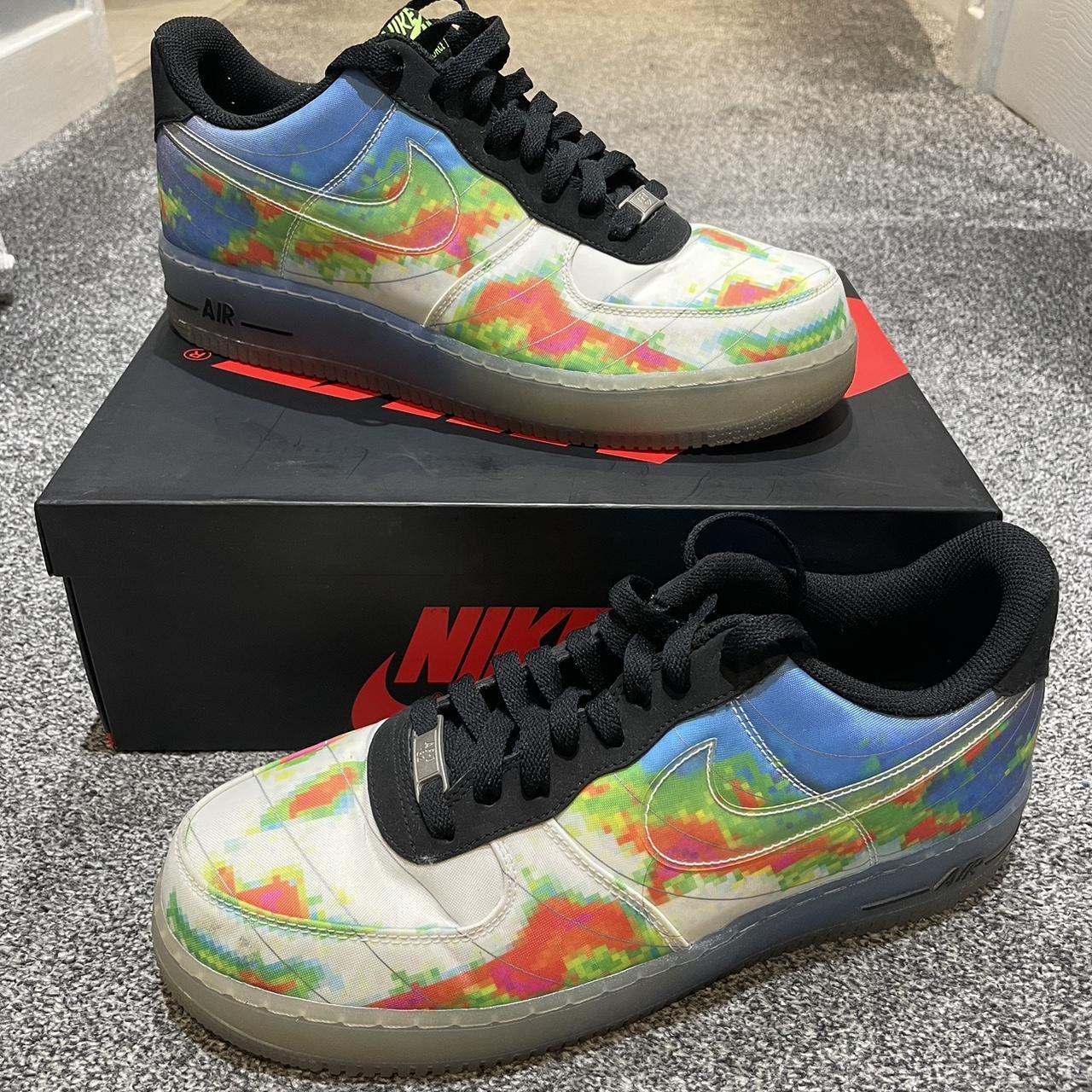 Nike Air Force 1 Weatherman UK Size 9 White/Atomic... - Depop