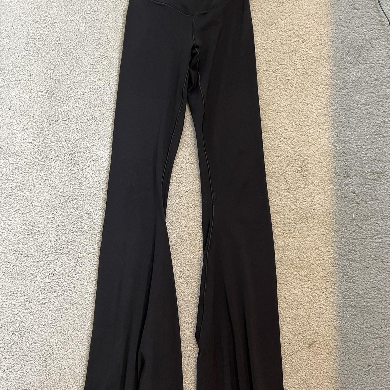 NWOT buff Bunny black flare leggings size medium - Depop