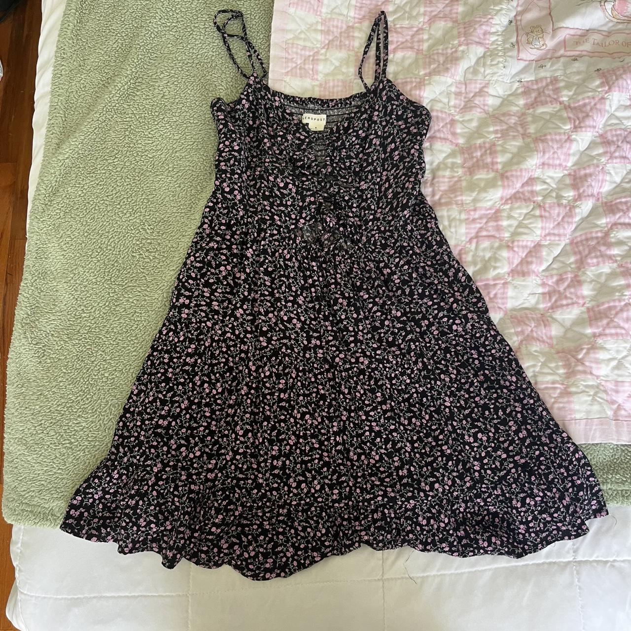 item listed by helenadomeij