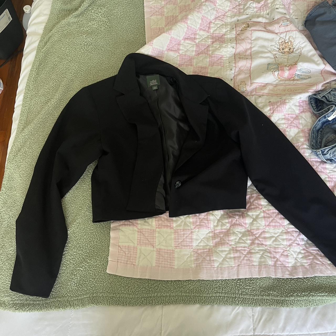 item listed by helenadomeij