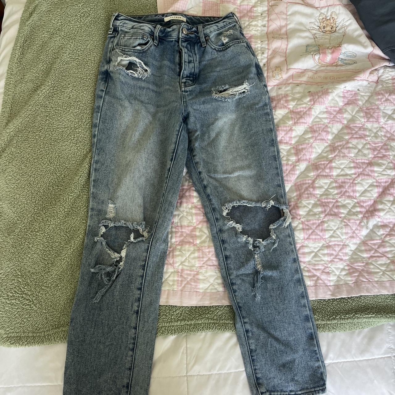 item listed by helenadomeij