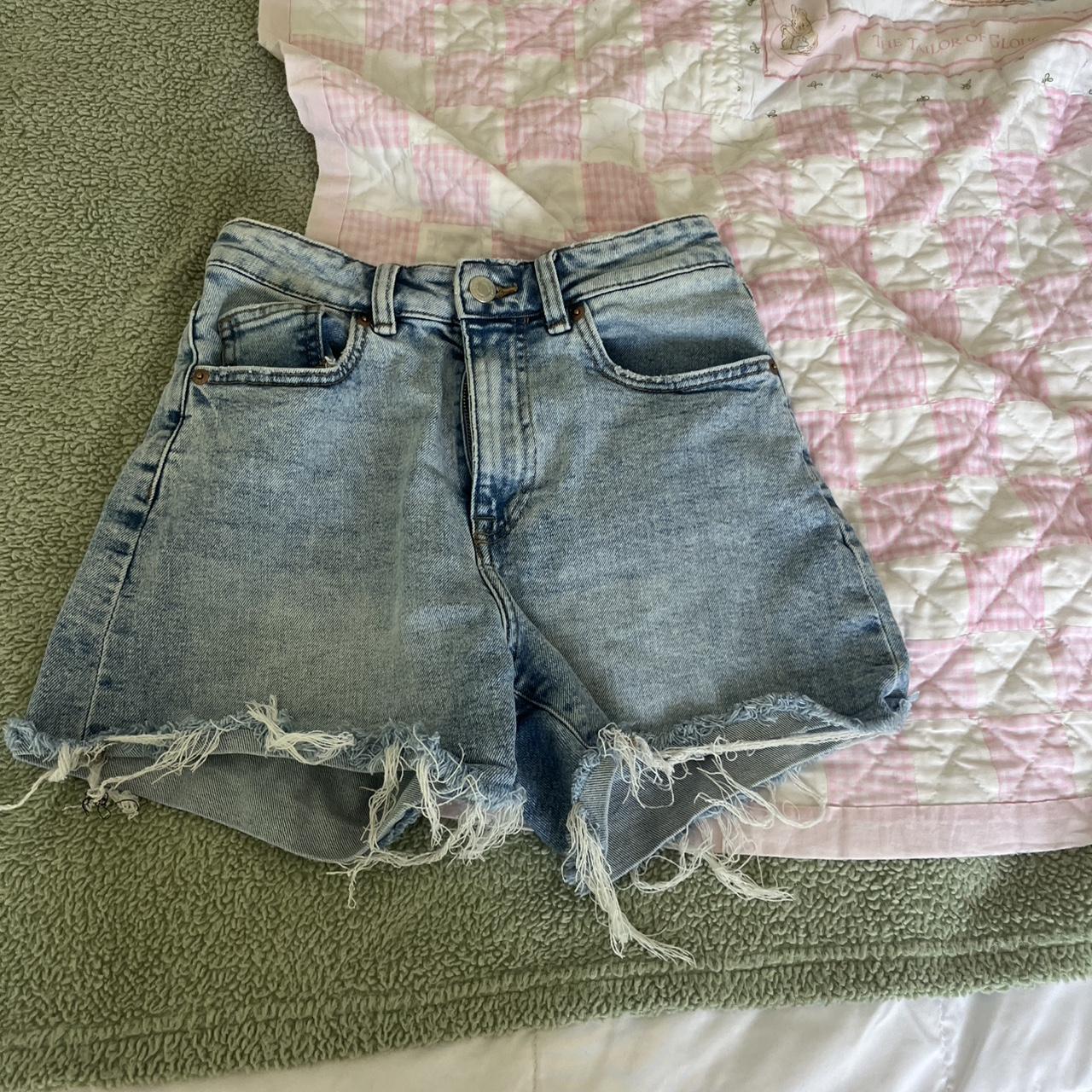 item listed by helenadomeij