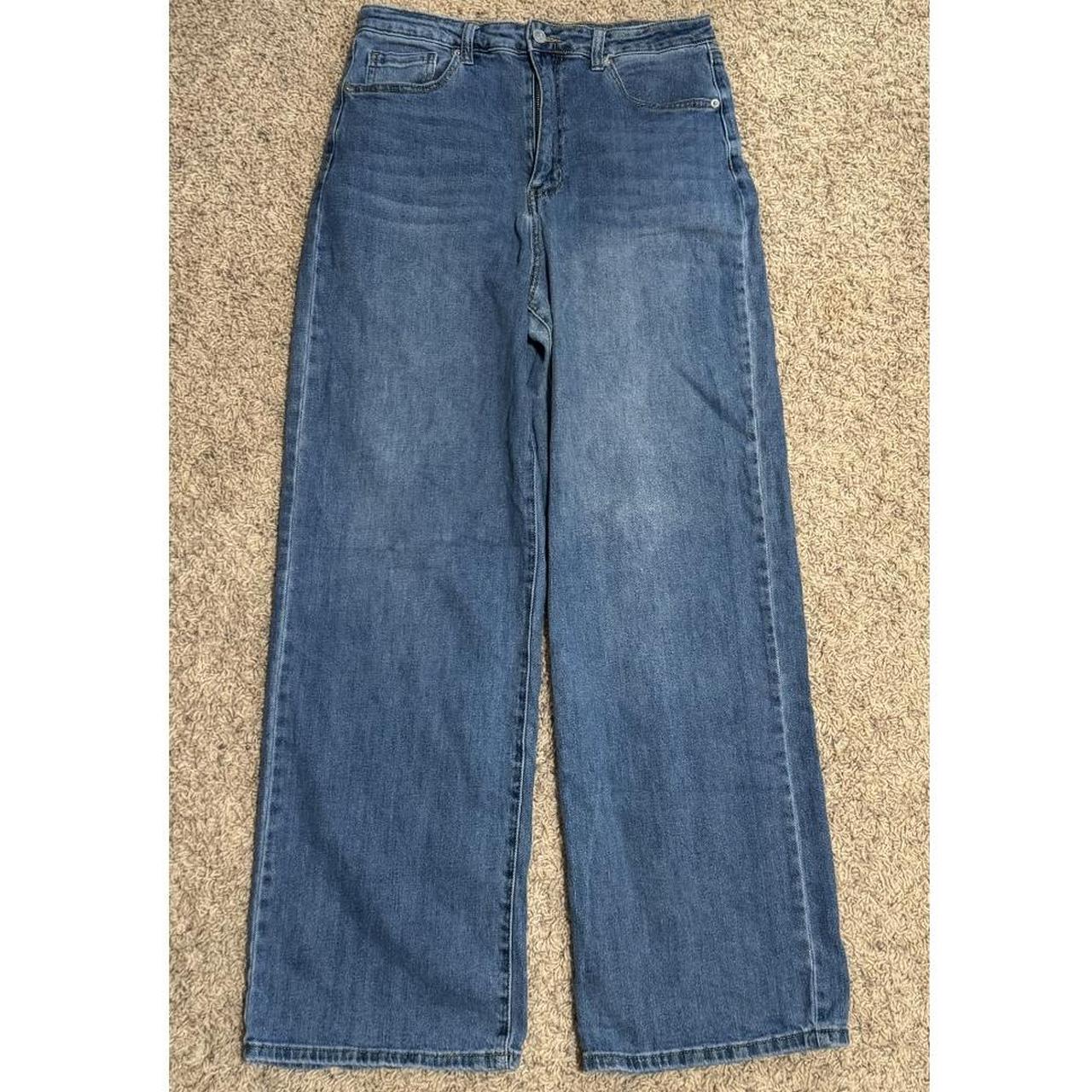 item listed by leilahlucas