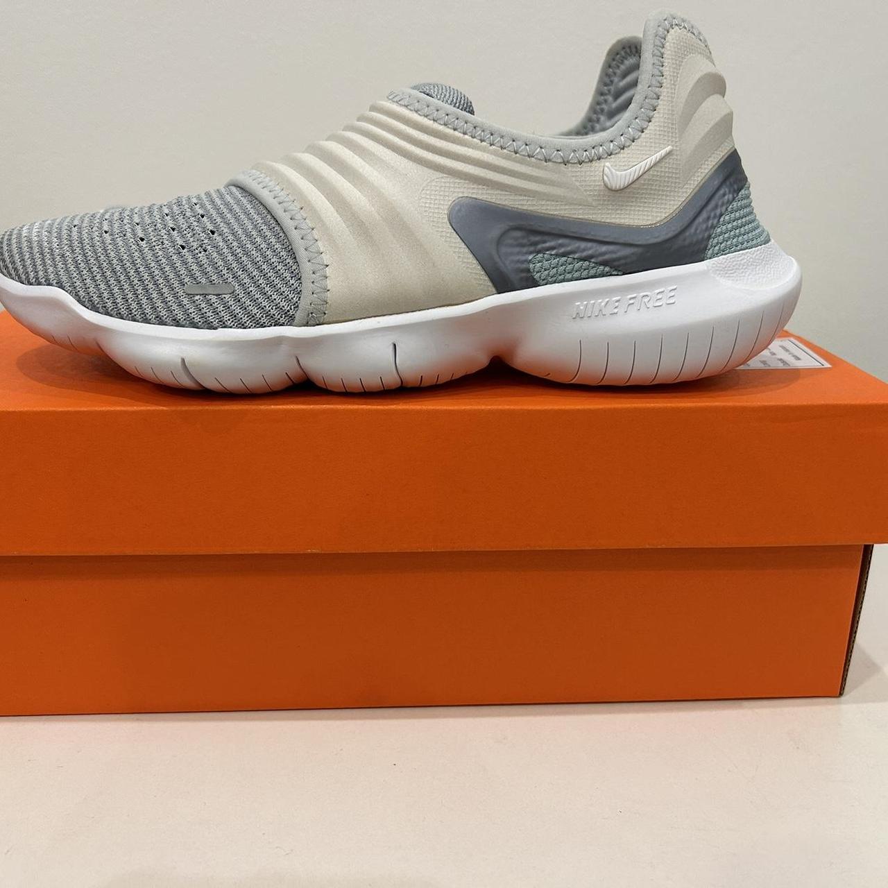 Nike Women's Free RN Flyknit Depop - Main Image