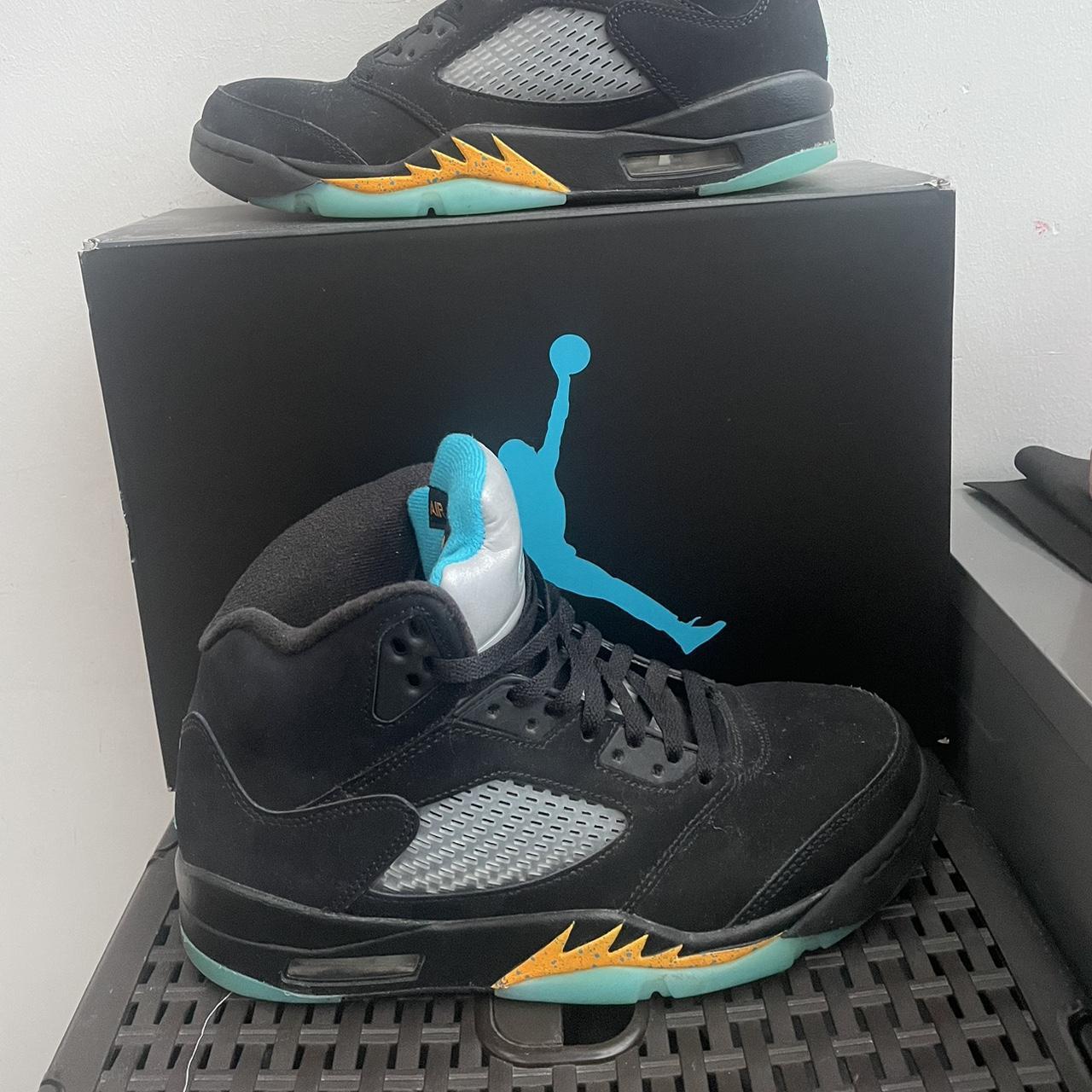 Jordan 5. Warn so a few small scuff marks but... - Depop