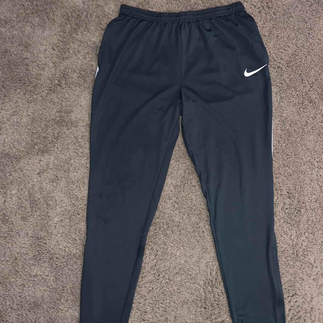 Large Gray Nike pants-GREAT CONDITION‼️ NO FLAWS - Depop