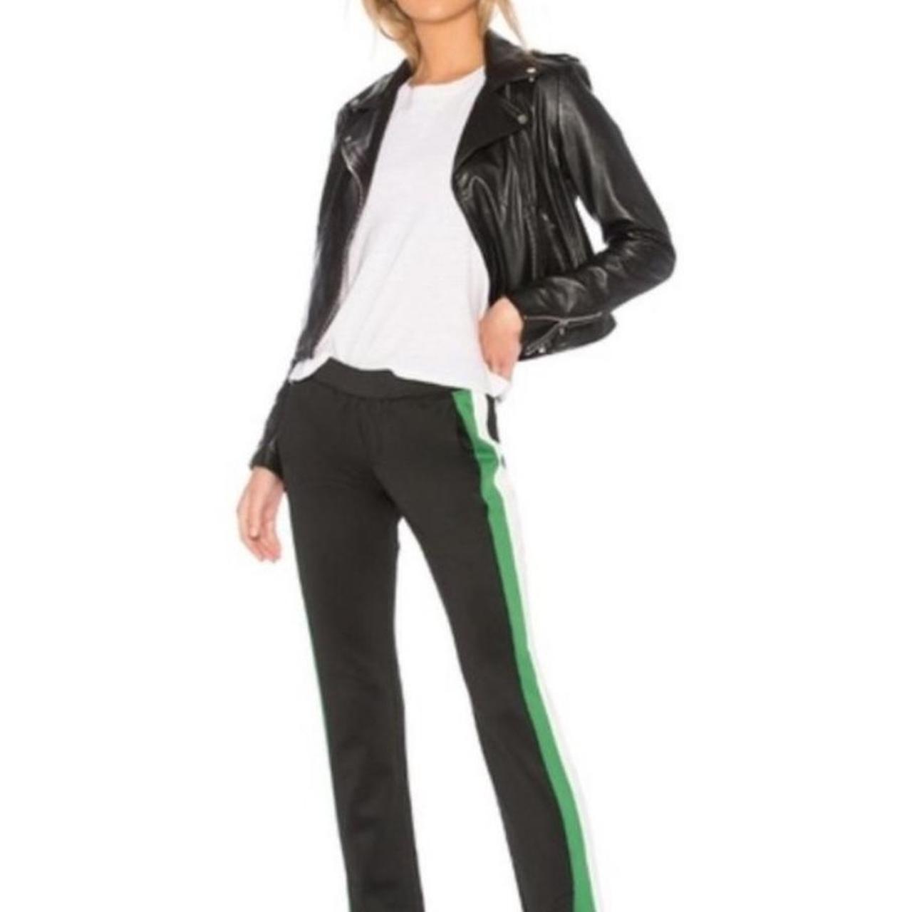 item listed by ninasshop11