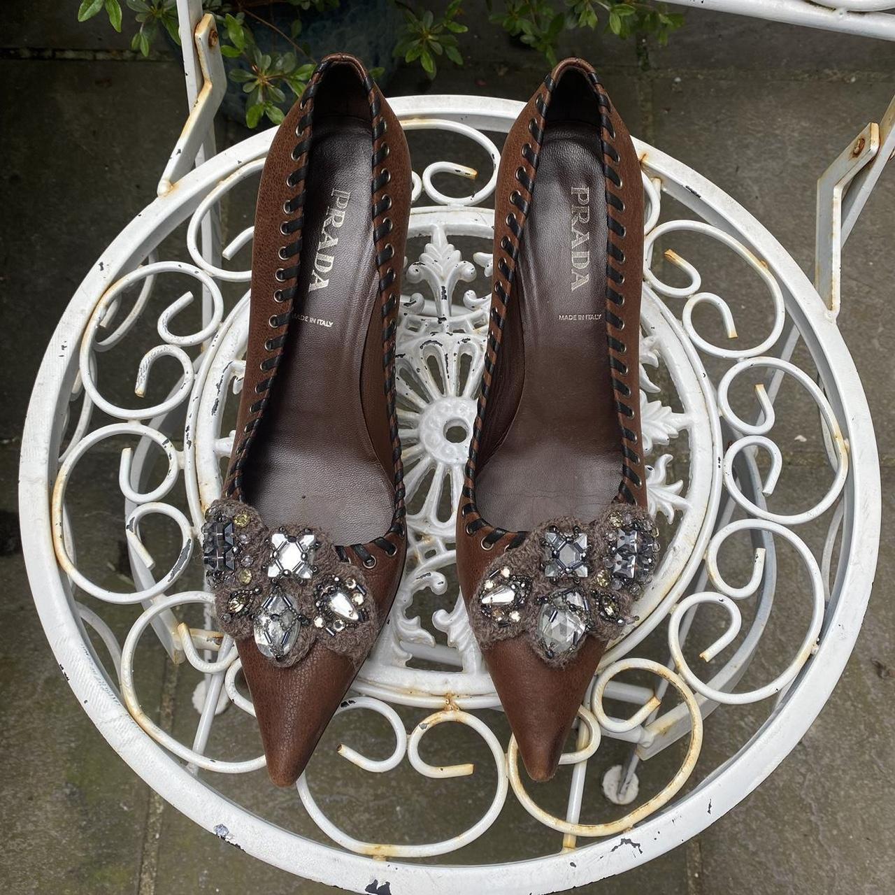 item listed by maggieandclo