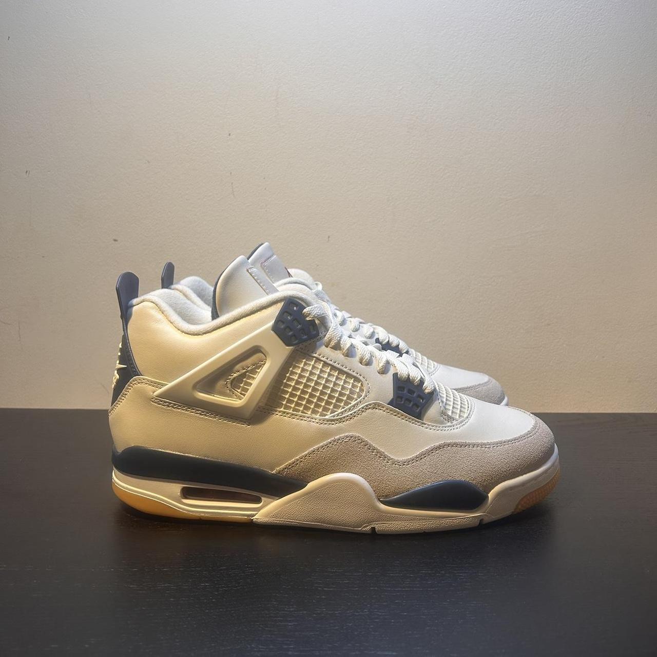 item listed by goldencreps1
