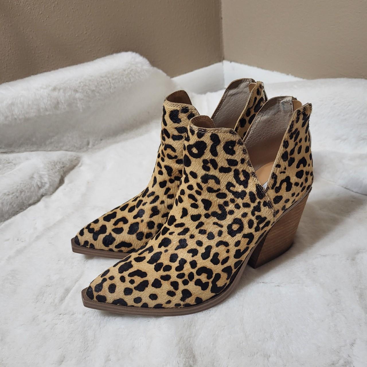 Steve Madden Womens Camryn Cowhide Cheetah Booties