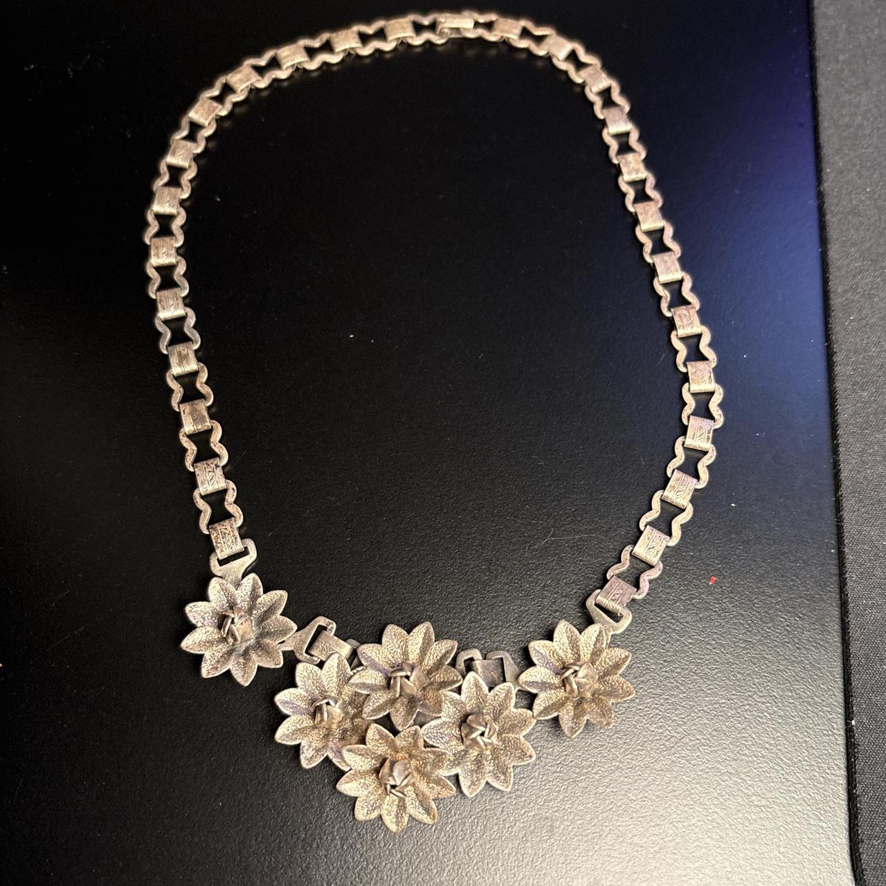 item listed by justineyweenies