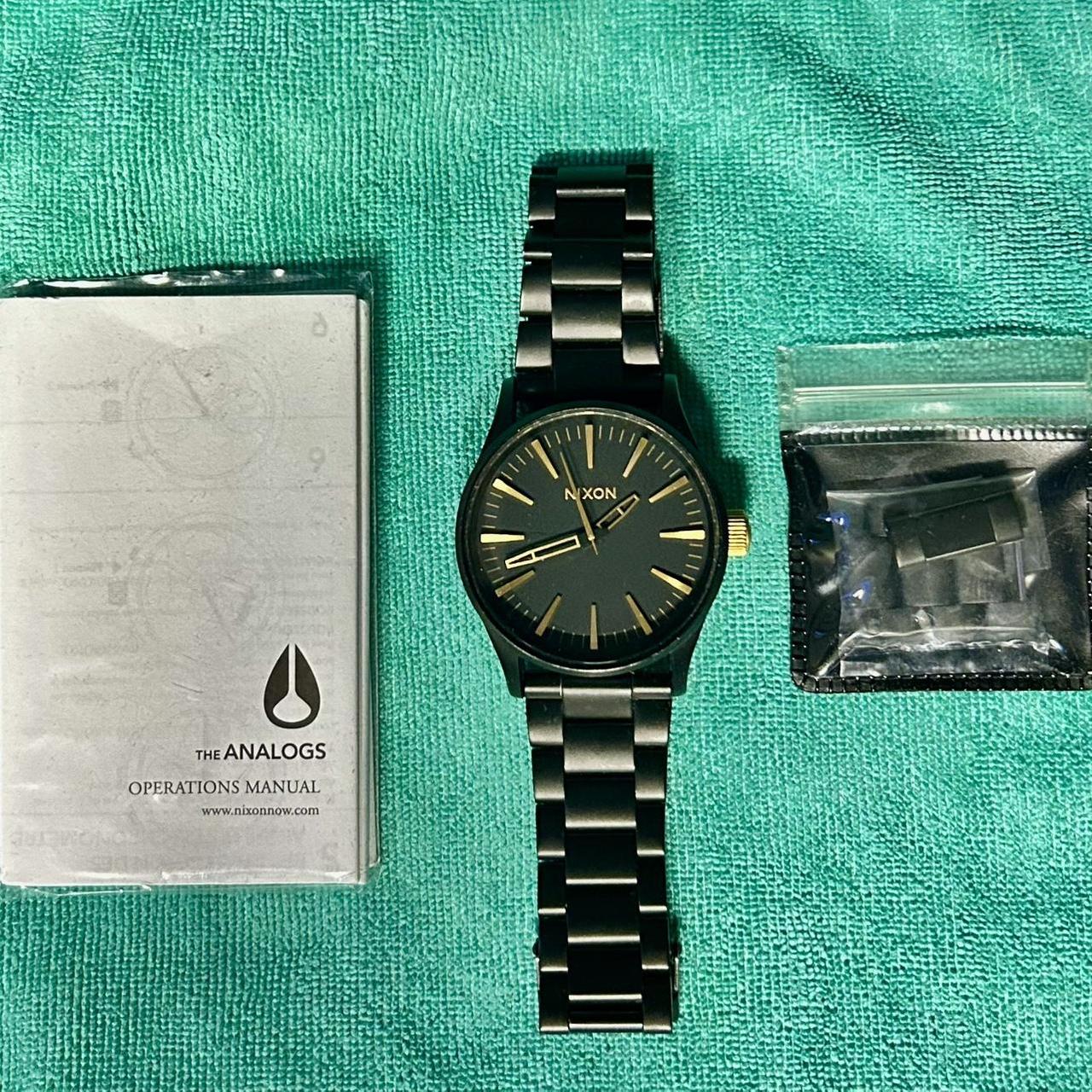 Nixon sentry ss matte black gold best sale