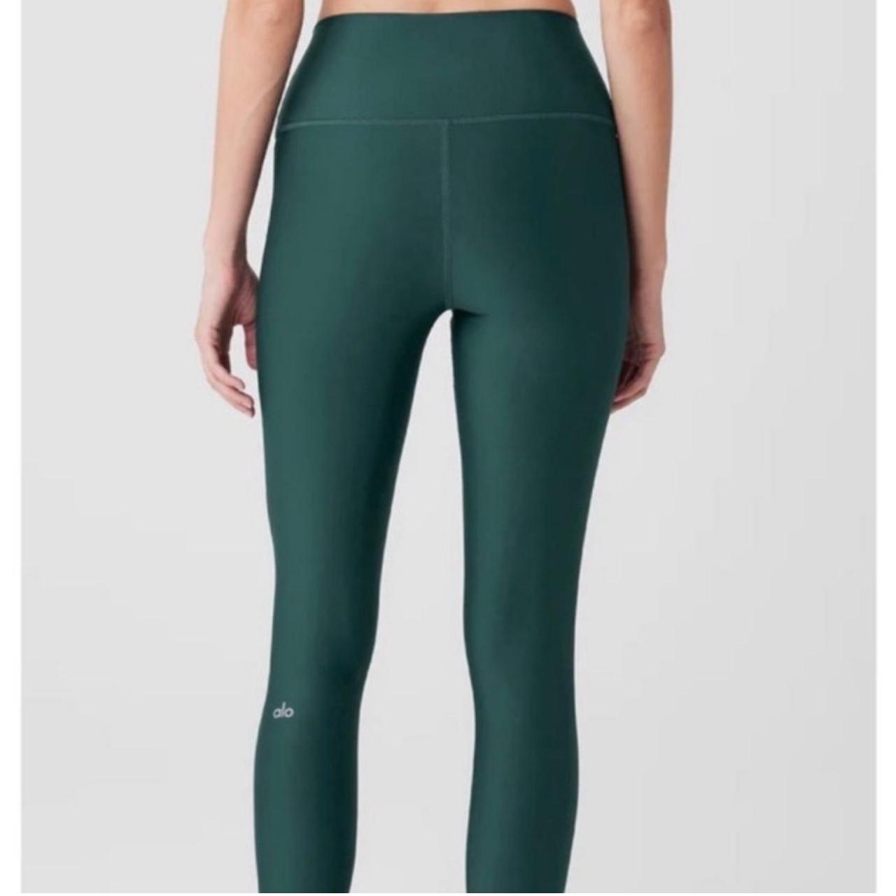 Alo Yoga 7/8 High-Waist Airlift Legging Midnight | Depop Alo Yoga 7/8 High-Waist Airlift Legging Midnight | Depop