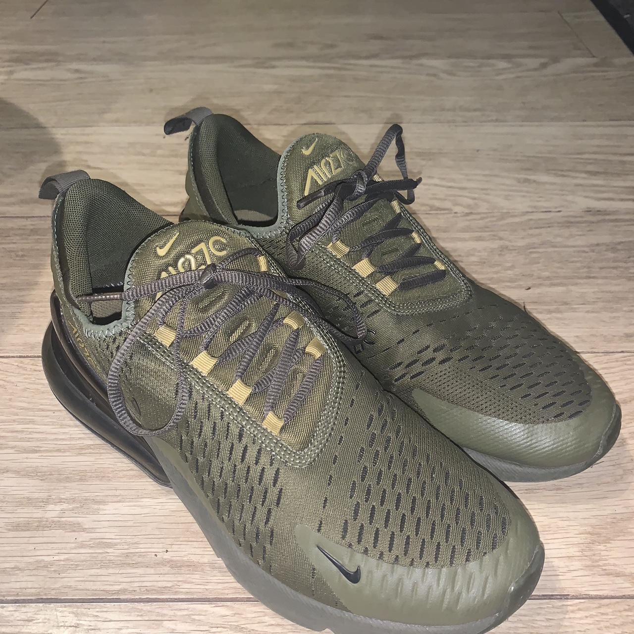 Olive green best sale nike 270s