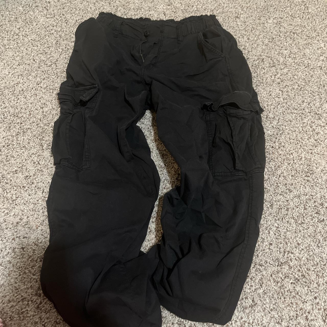 american eagle black cargo pants size 4 only worn a... - Depop