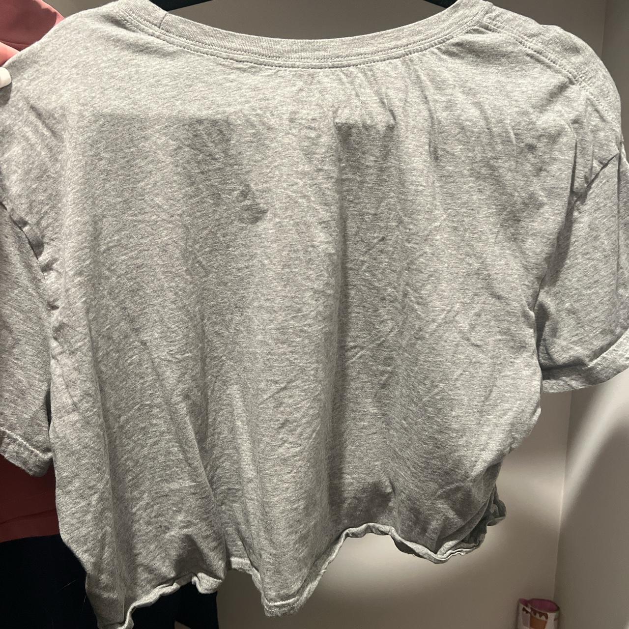 womens grey nike shirt
