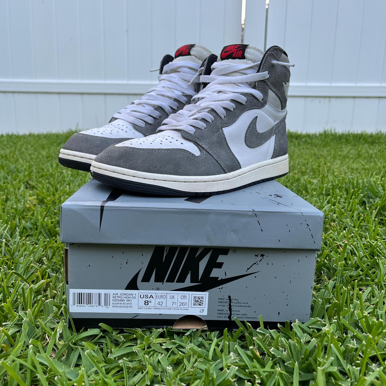 jordan retro 1 gray and white