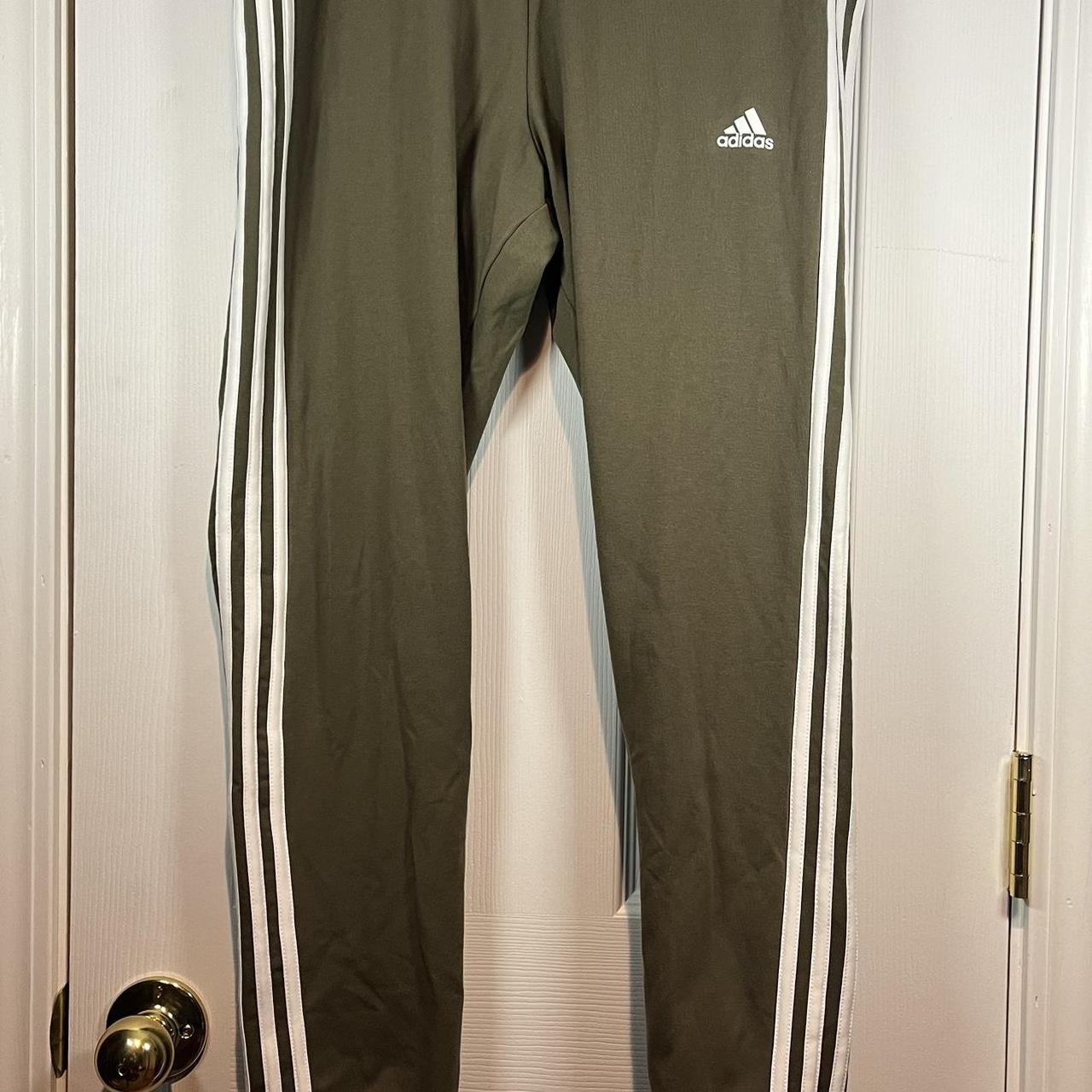 Adidas 3-stripe-leggings - Depop