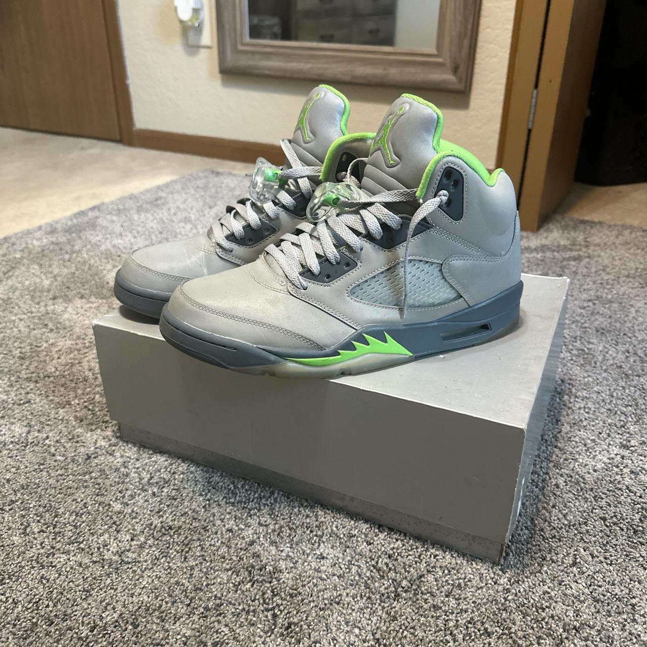 grey and green 5s