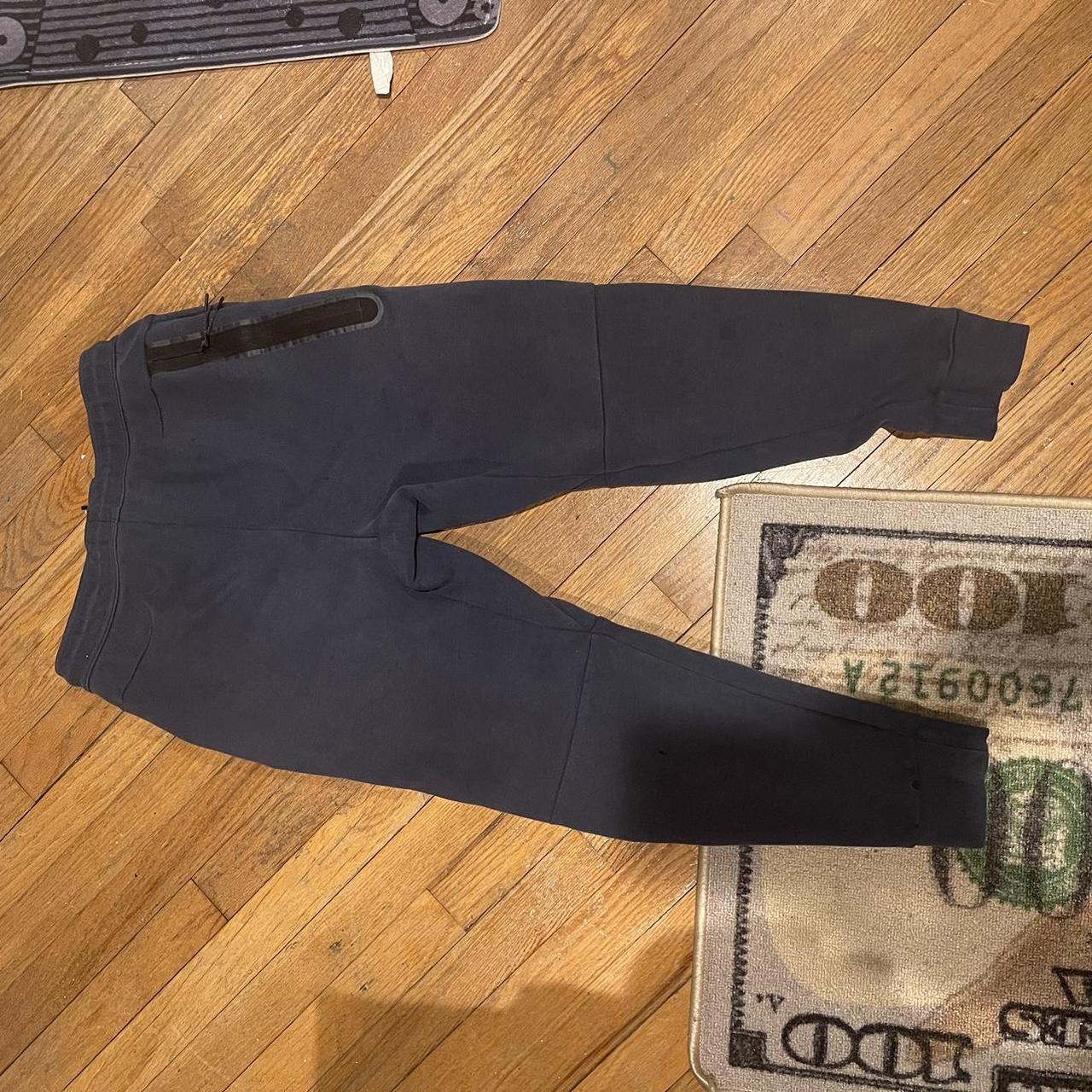 mens navy blue nike joggers