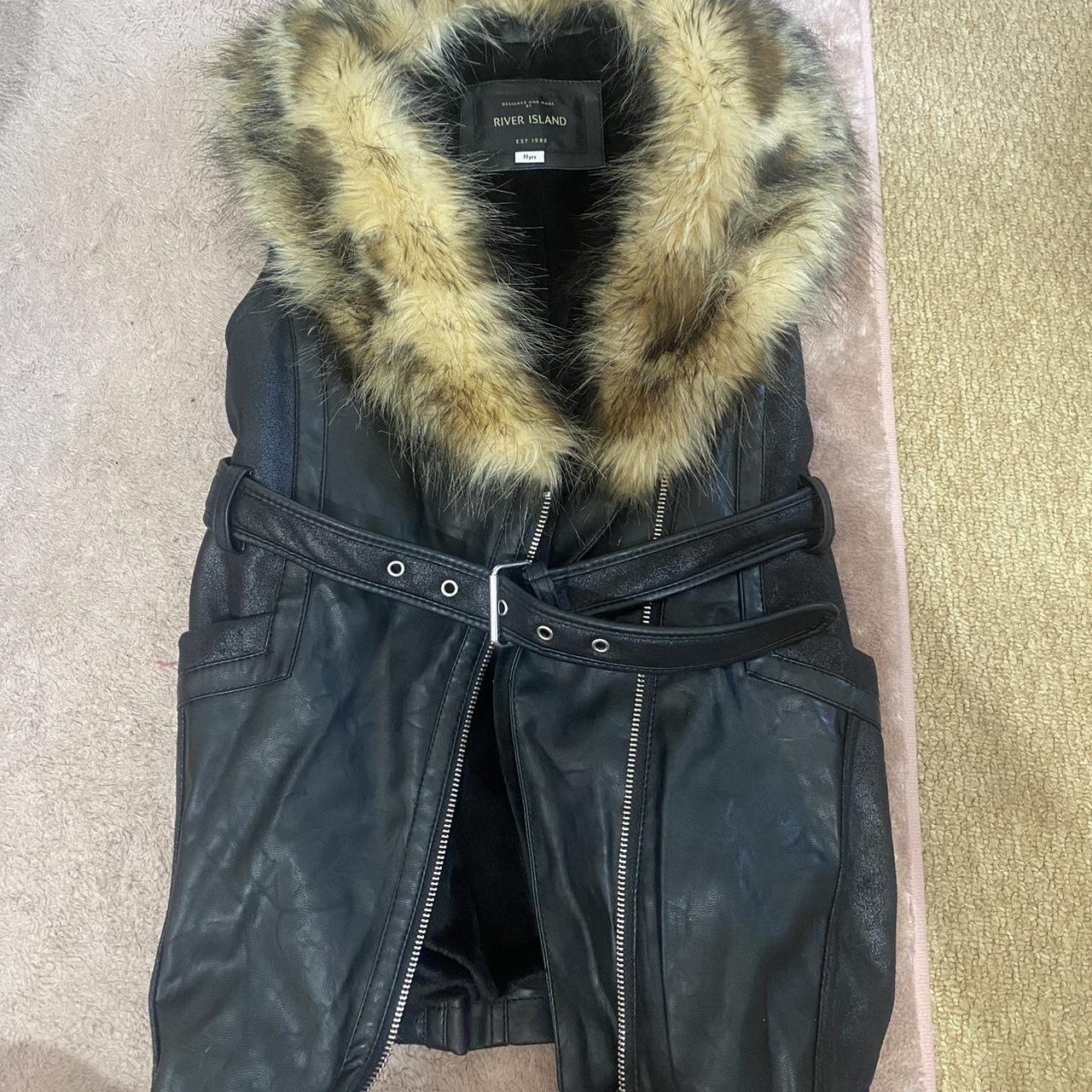 Black fur gilet river island best sale