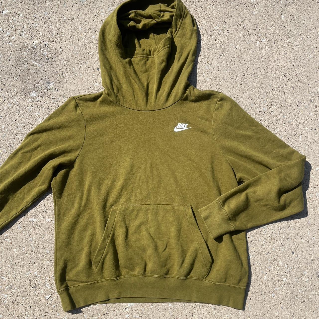 women s olive green nike hoodie size medium very