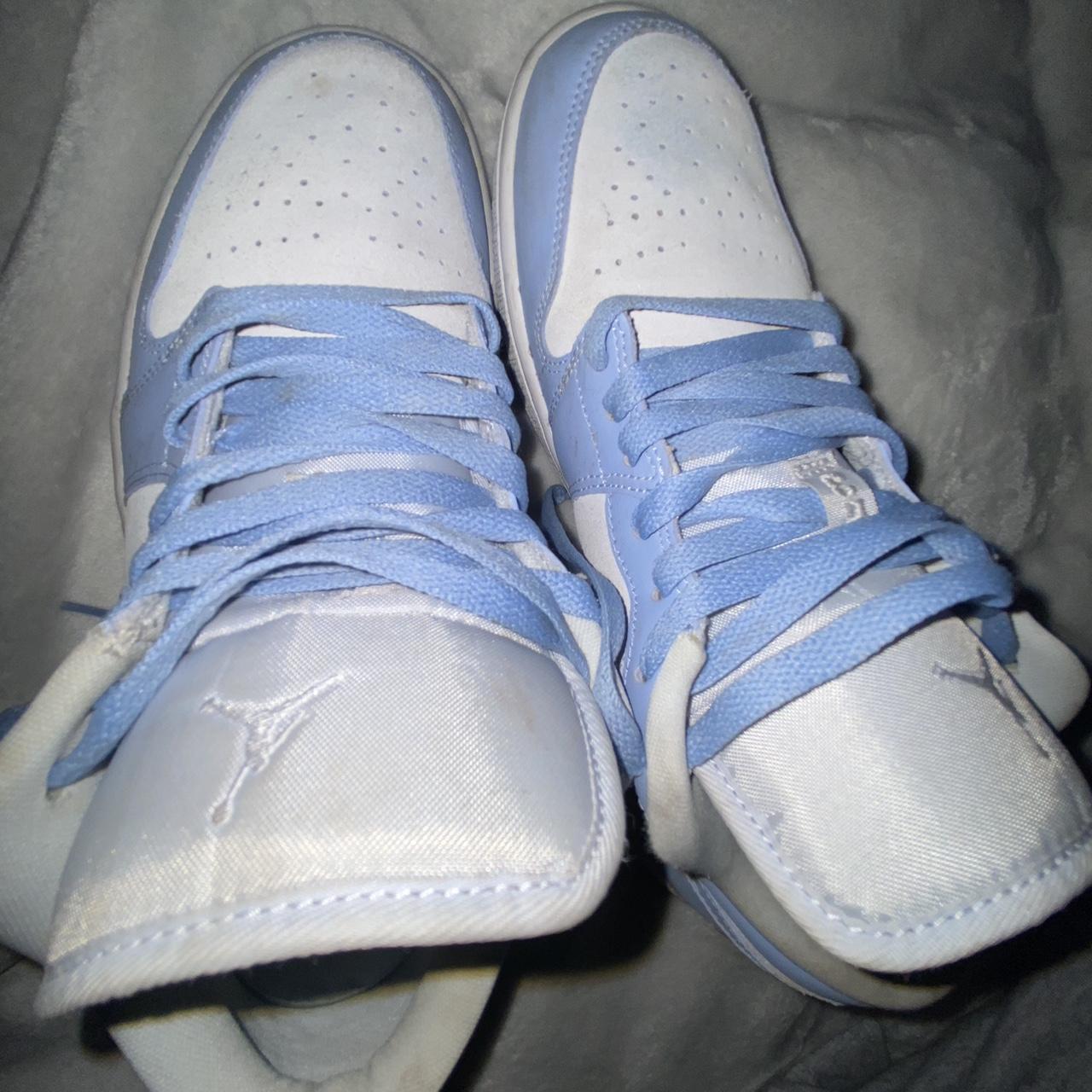 womens blue jordan 1 low