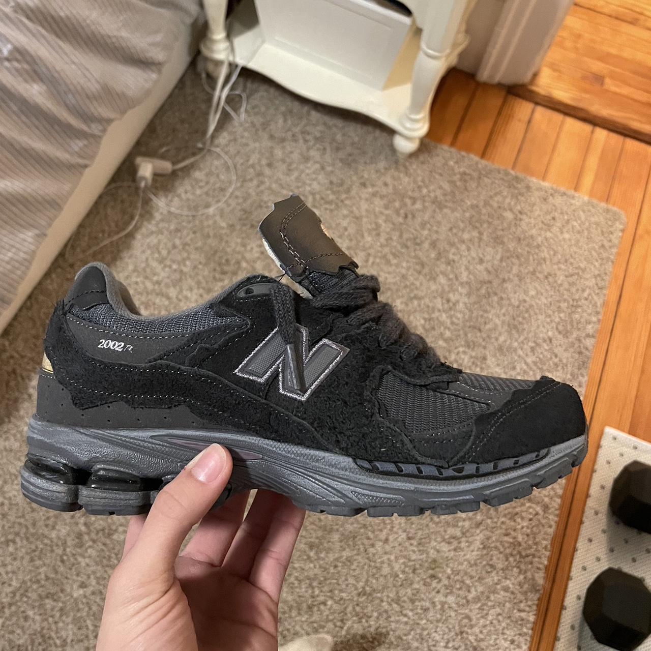 new balances 2002r phantoms - Depop