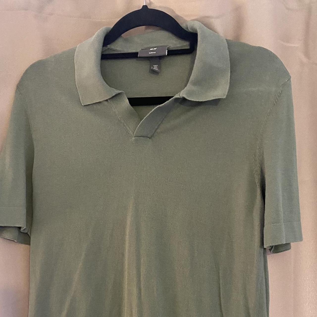 H&M khaki knitted open collar polo top Great condition - Depop
