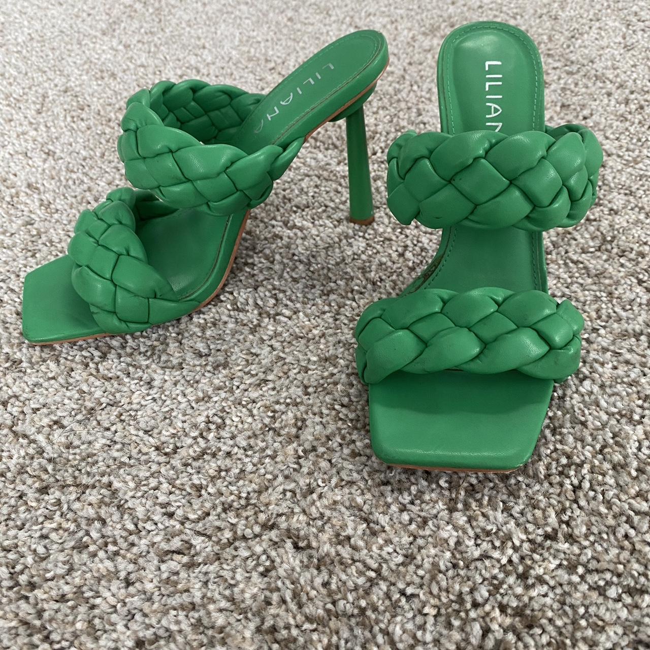 Kelly 2024 green sandals