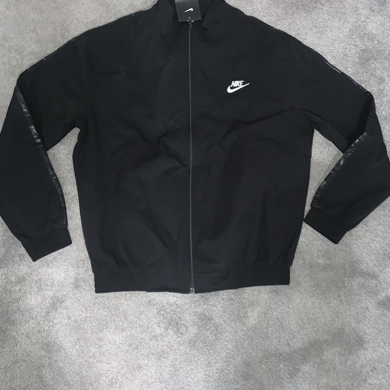 Nike jacket Not worn Need it gone Pls purchase - Depop