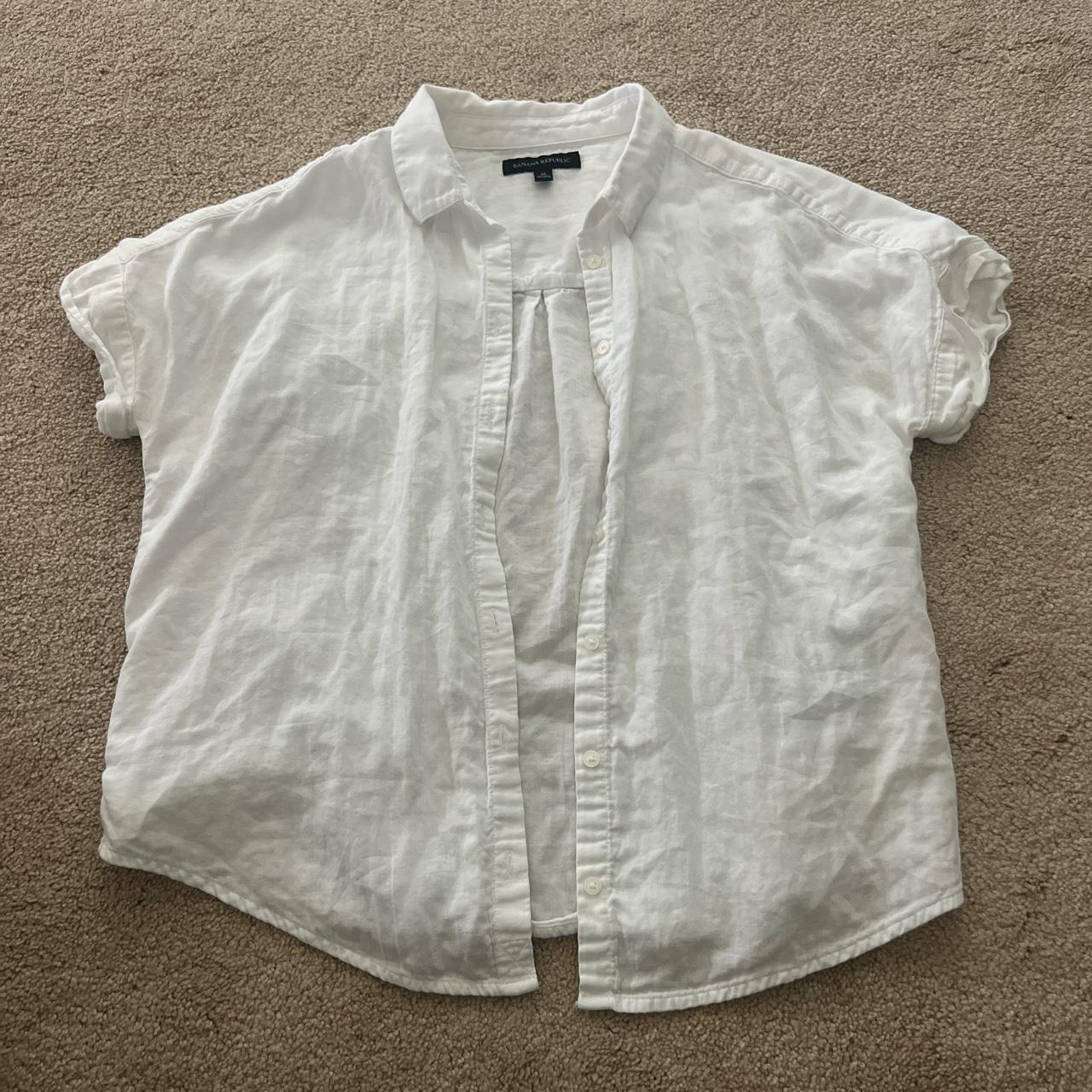 Worn once #bananarepublic white button down short... - Depop