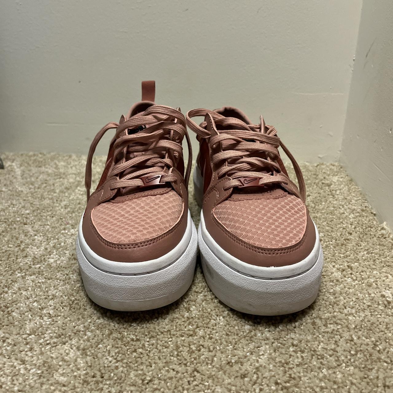 womens nike mauve