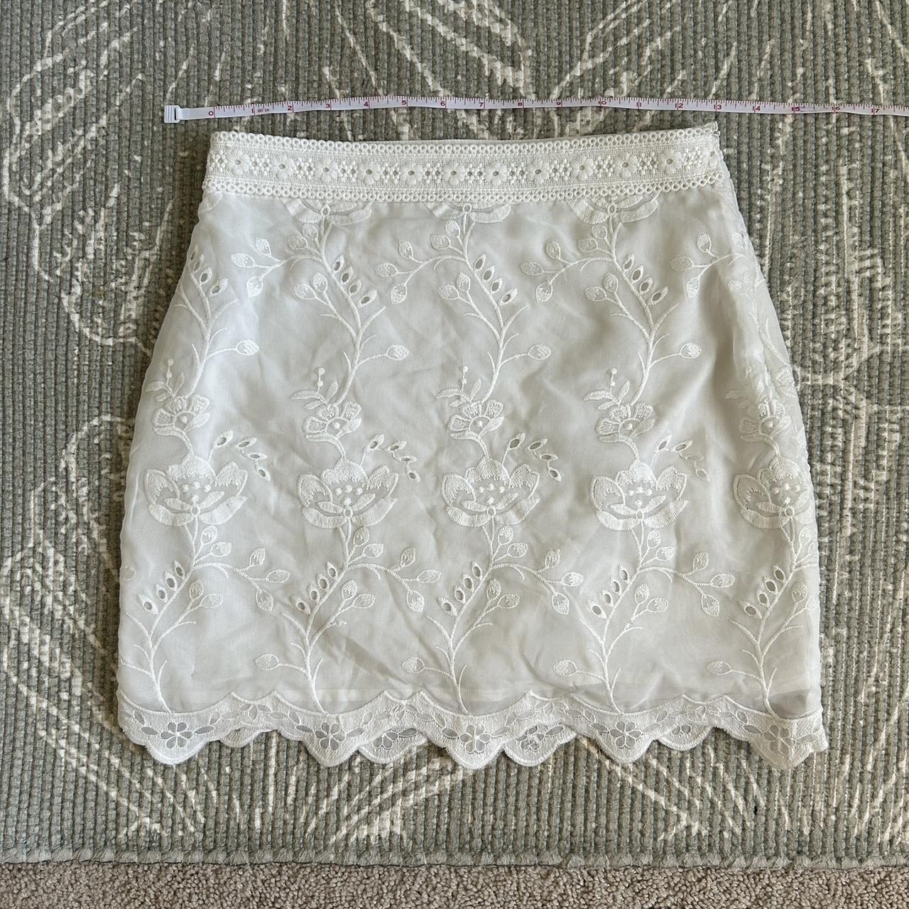 Forever 21 Floral Embroidered Skirt Forever 21 Floral Embroidered Skirt •  Depop, image size:1280x1280