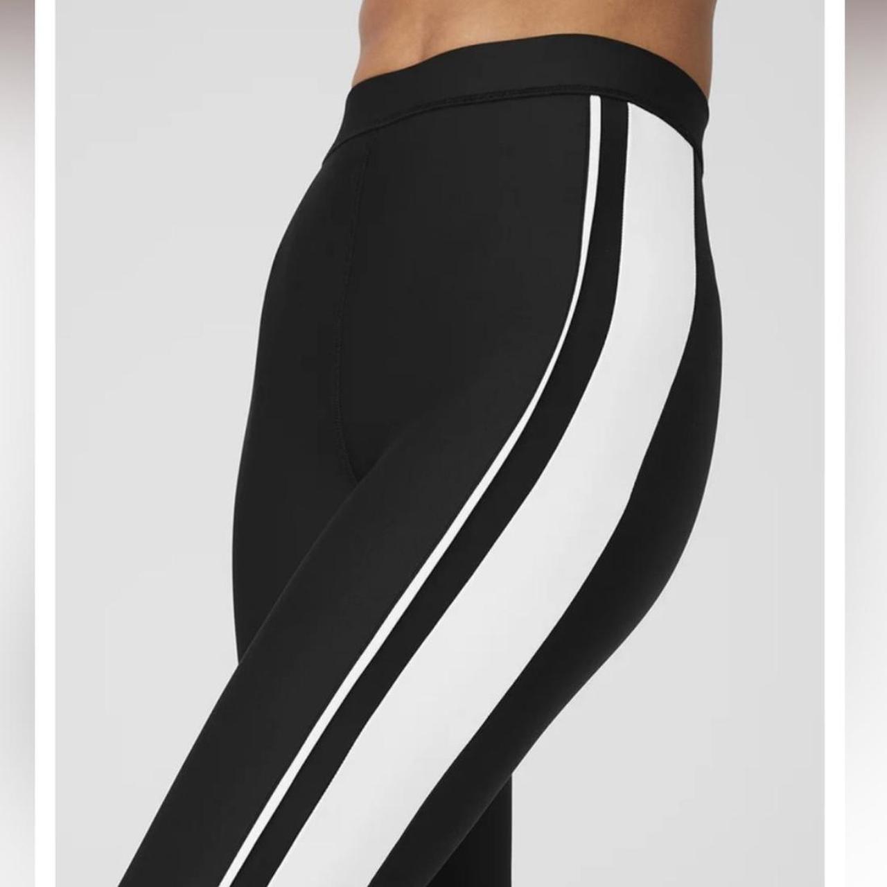 Alo Yoga leggings Airlift High-Waist 7/8 Car Club | Depop