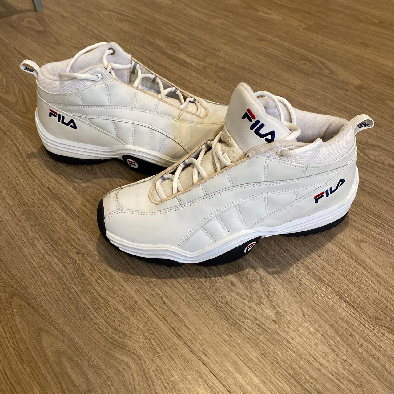 Fila cream shops shoes