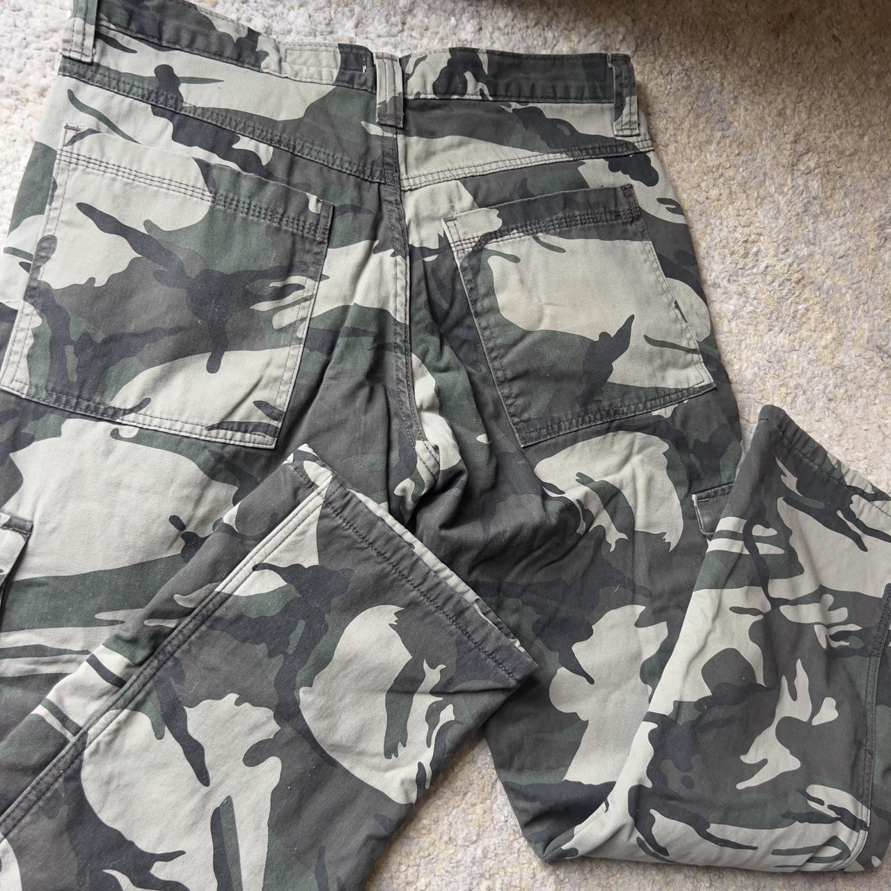 Wrangler Camo and Fleece Lined Pants. Men's size - Depop