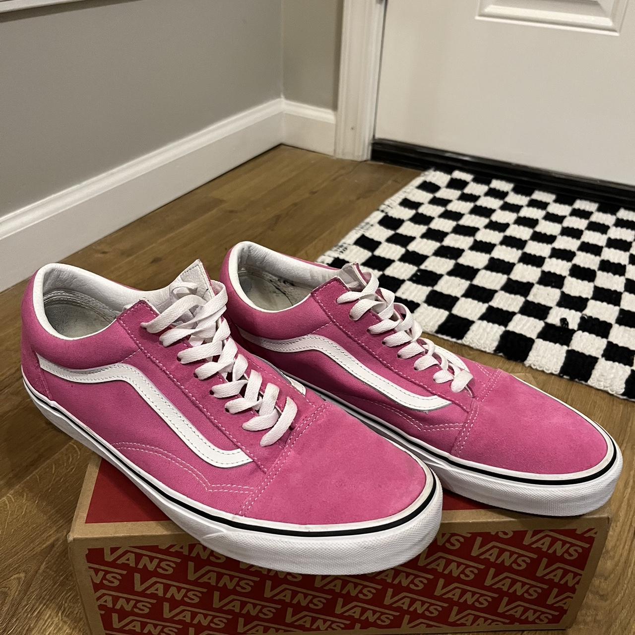 Pink old skool vans mens online