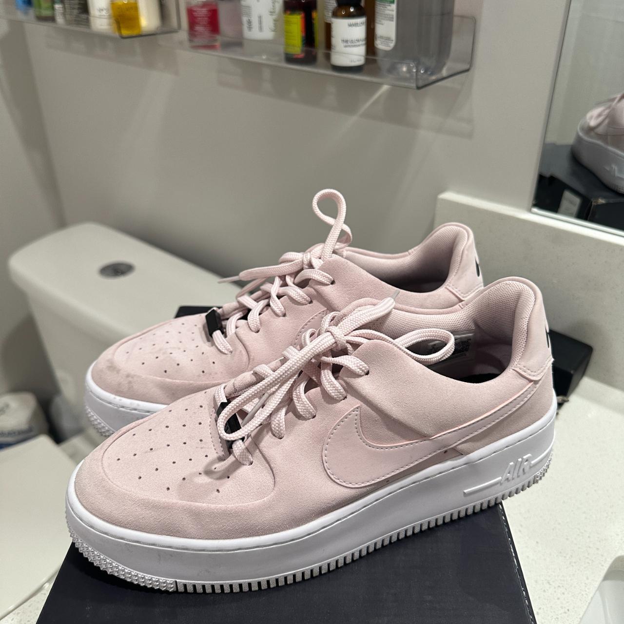 Pink nike air force 1 sage low online