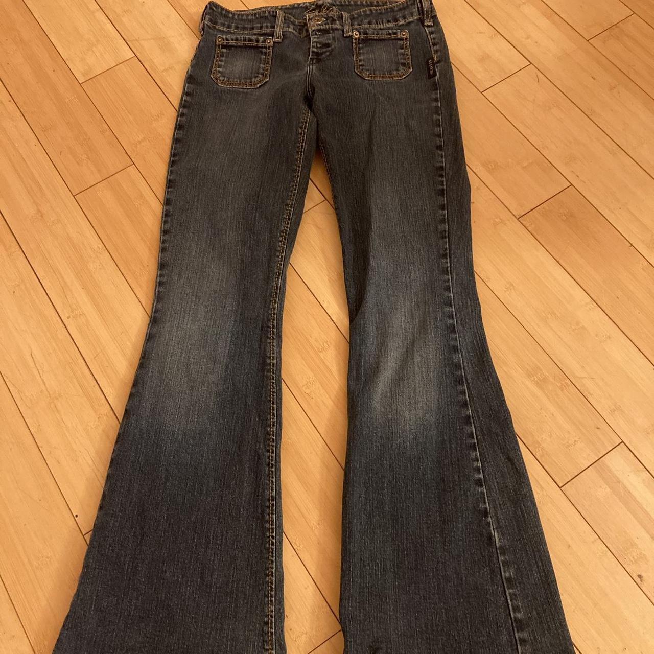 Size 29 store in silver jeans