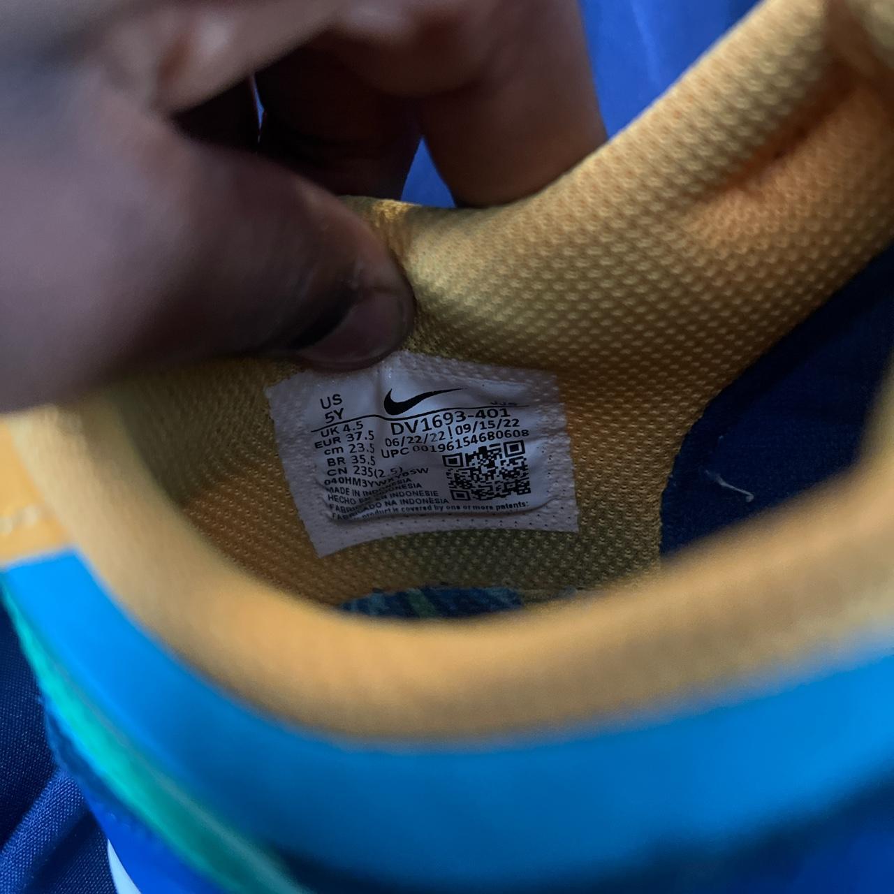 worn nike dunks