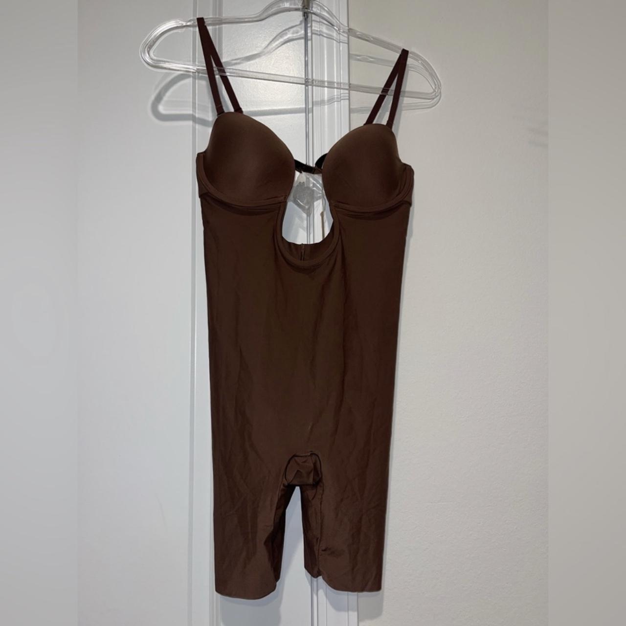 New Skims Deep Plunge Shapewear Mid Thigh Depop 5784